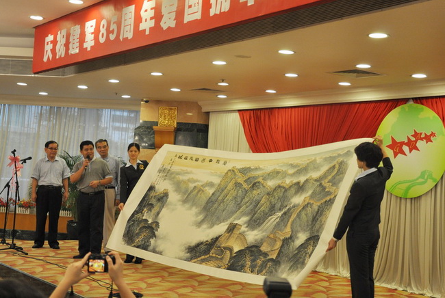 汪庆誉参加广州军区85周年活动